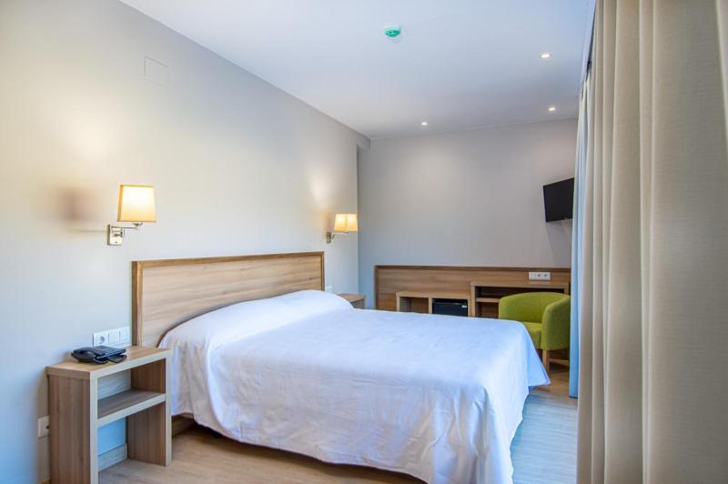 Hotel Jaume D'Urgell Balaguer Luaran gambar
